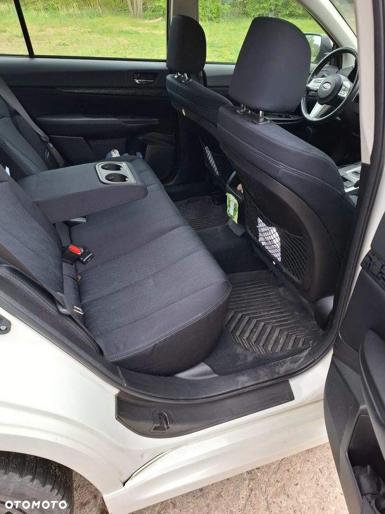 Subaru Legacy 2.0i Lineartronic Trend - 9