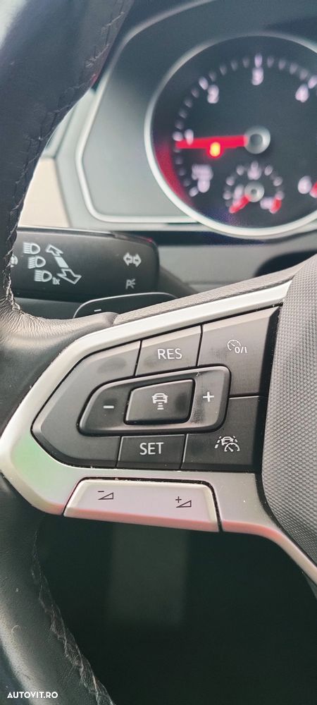 Volkswagen Passat 2.0 TDI DSG Highline - 13