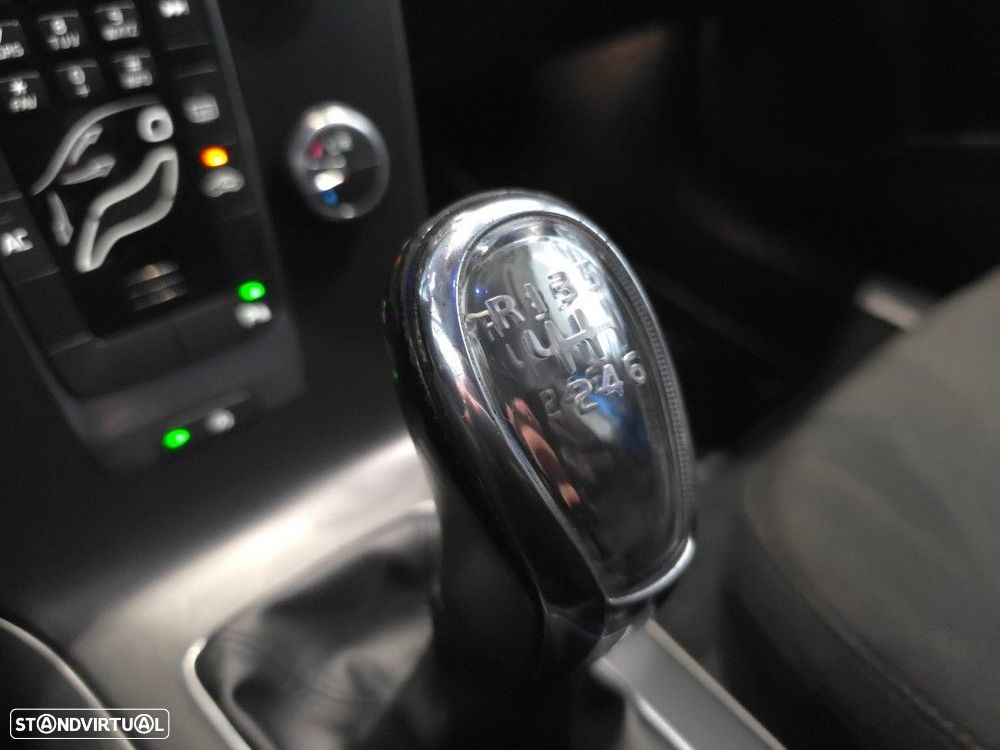 Volvo V40 1.6 D2 Momentum - 38