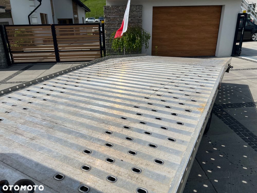 Mercedes-Benz Sprinter - 11