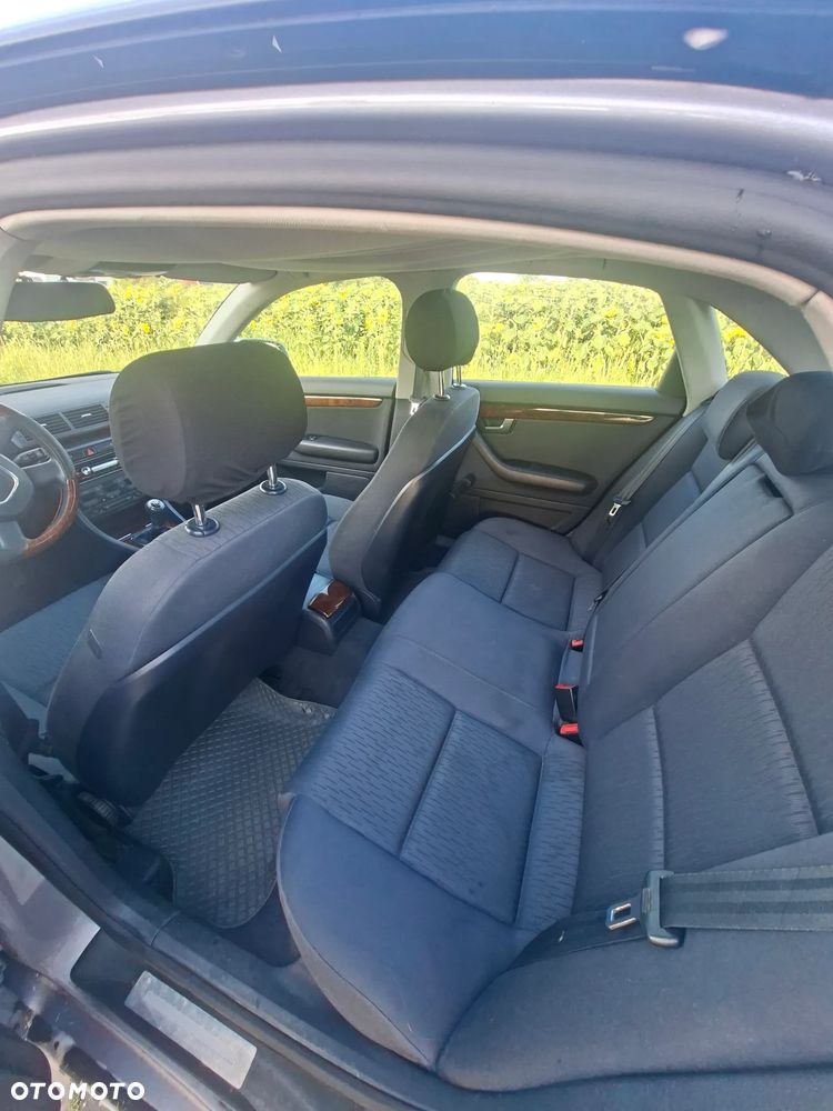 Audi A4 Limousine - 9