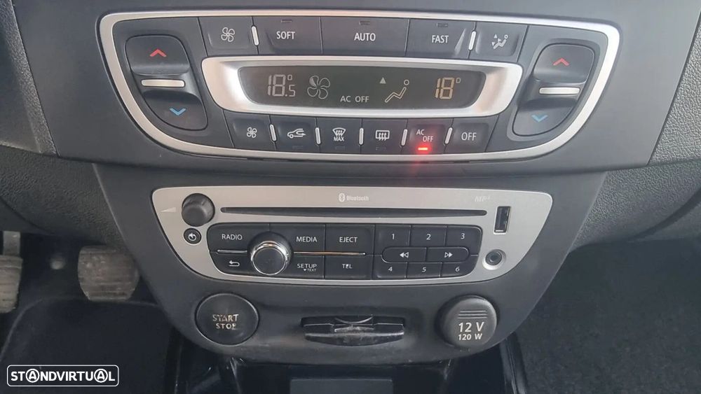 Renault Mégane ENERGY dCi 110 LIMITED - 13