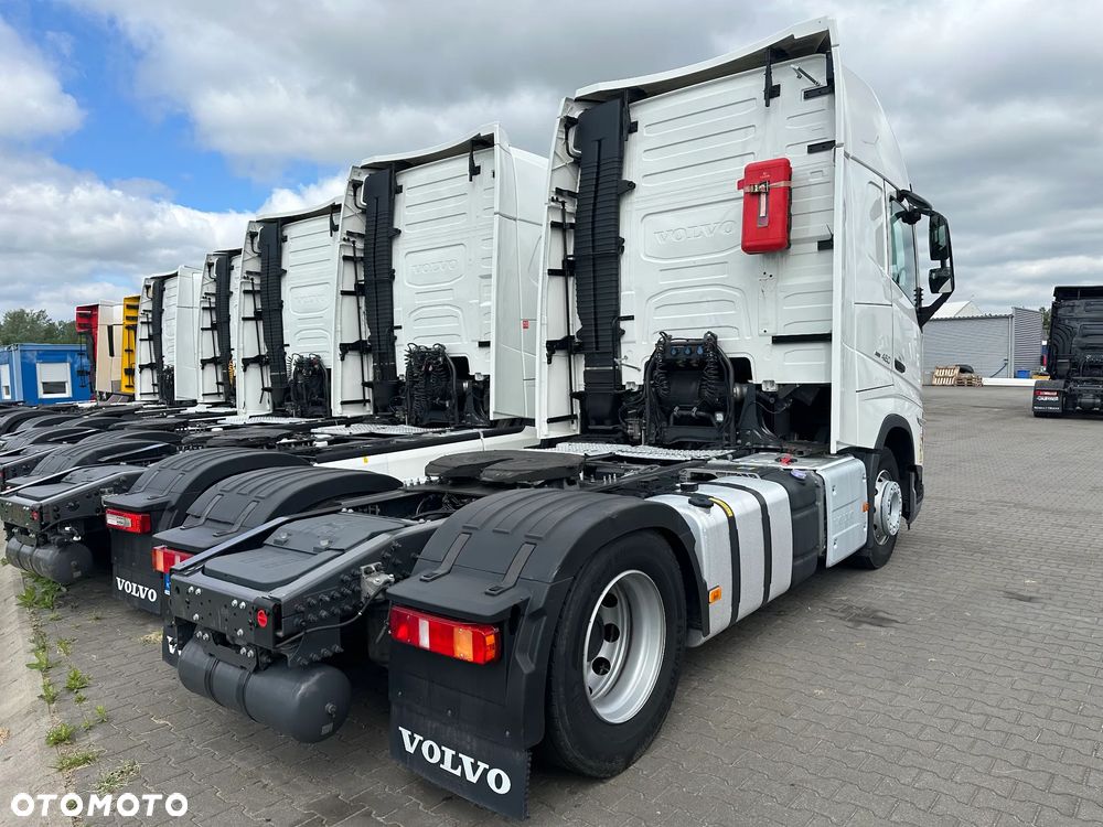 Volvo 2024 VOLVO FH 4x2 460KM I-Save GLOBETROTTER XL!!! - 5