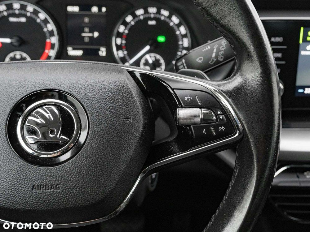 Skoda Octavia 2.0 TDI Ambition DSG - 18