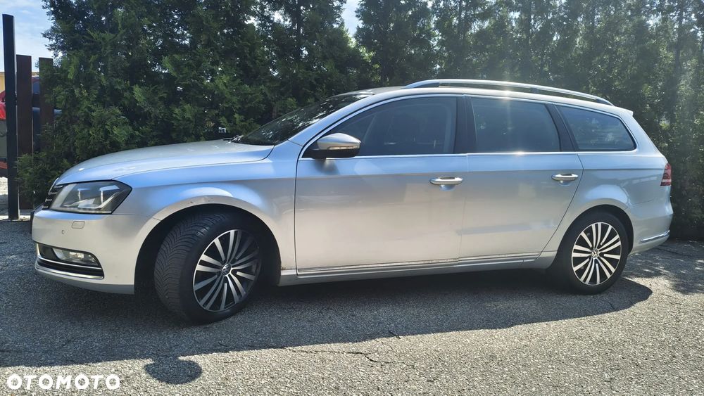 Volkswagen Passat 2.0 TDI Highline R-Style DSG - 4