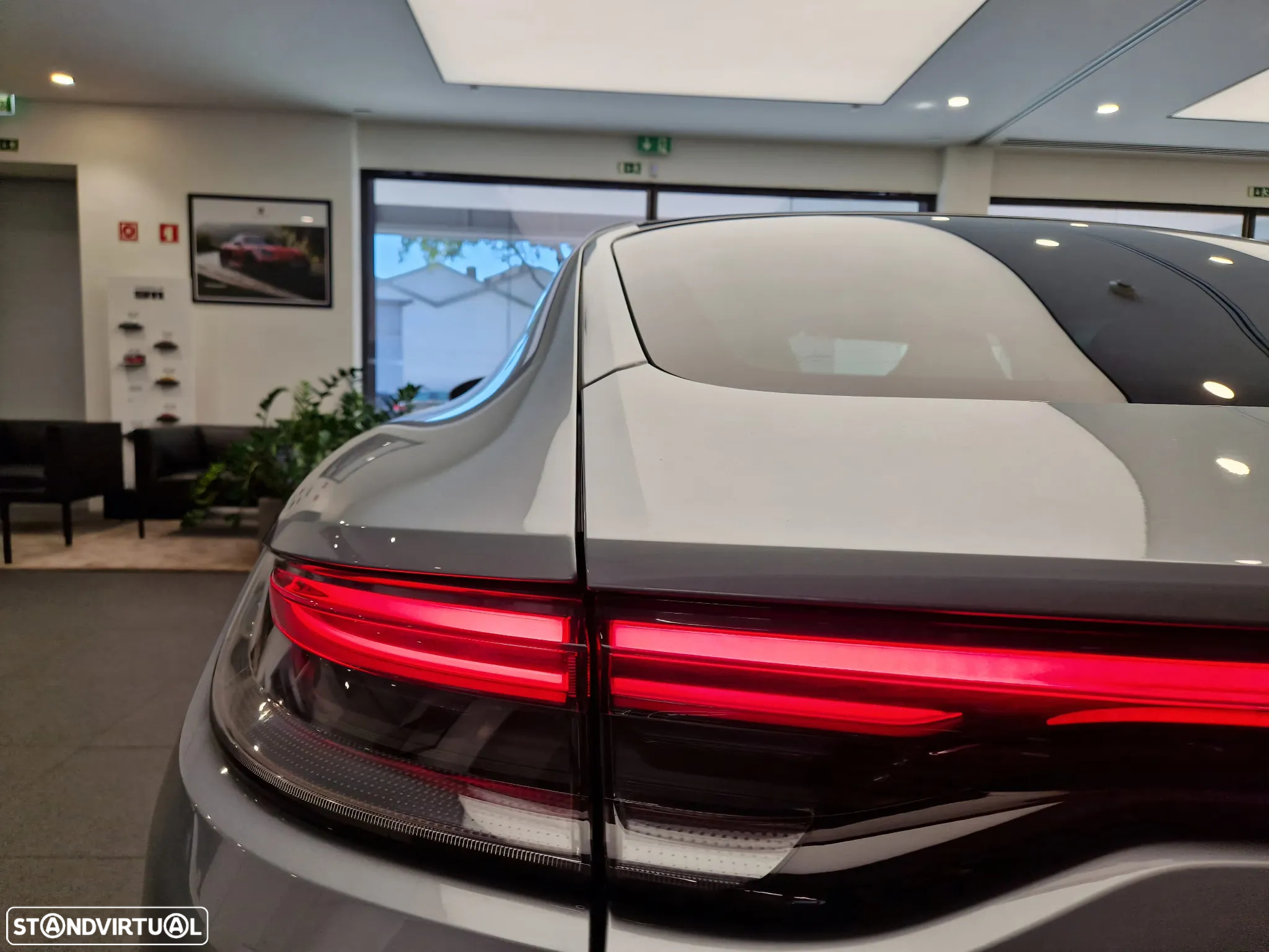 Porsche Panamera 4 E-Hybrid Platinum Edition com PDLS - 6