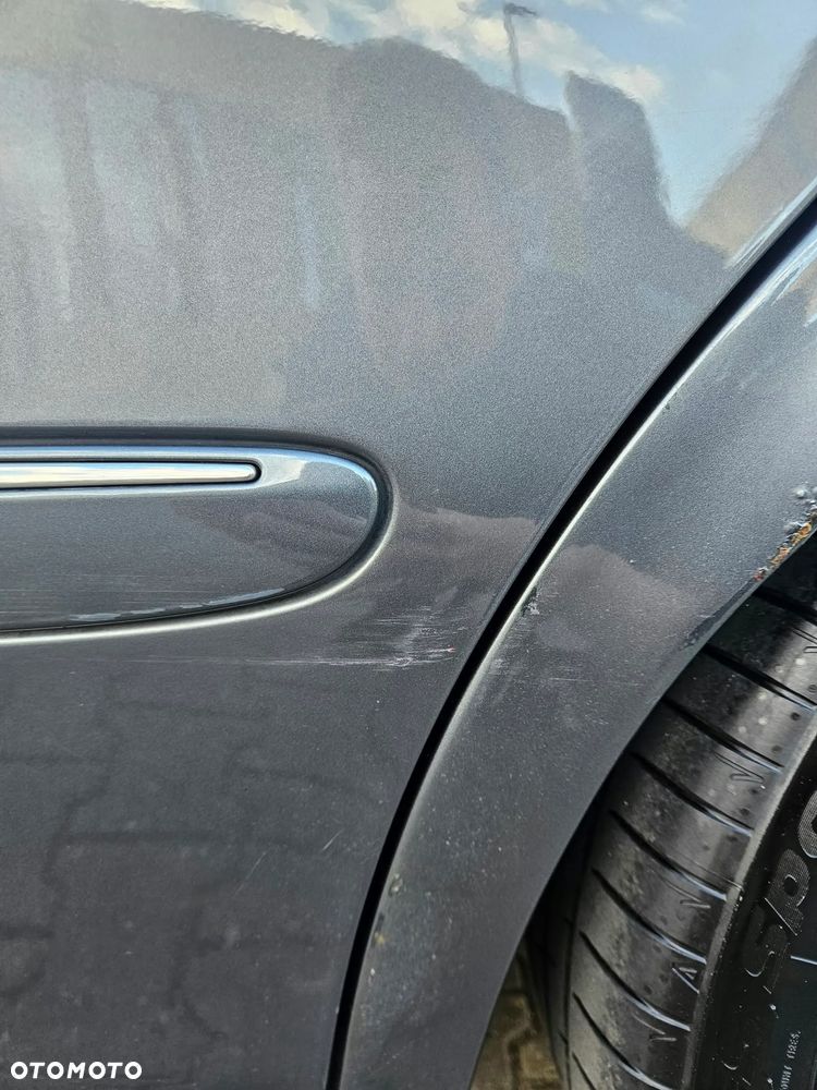 Mercedes-Benz Klasa E 320 CDI T Avantgarde - 17