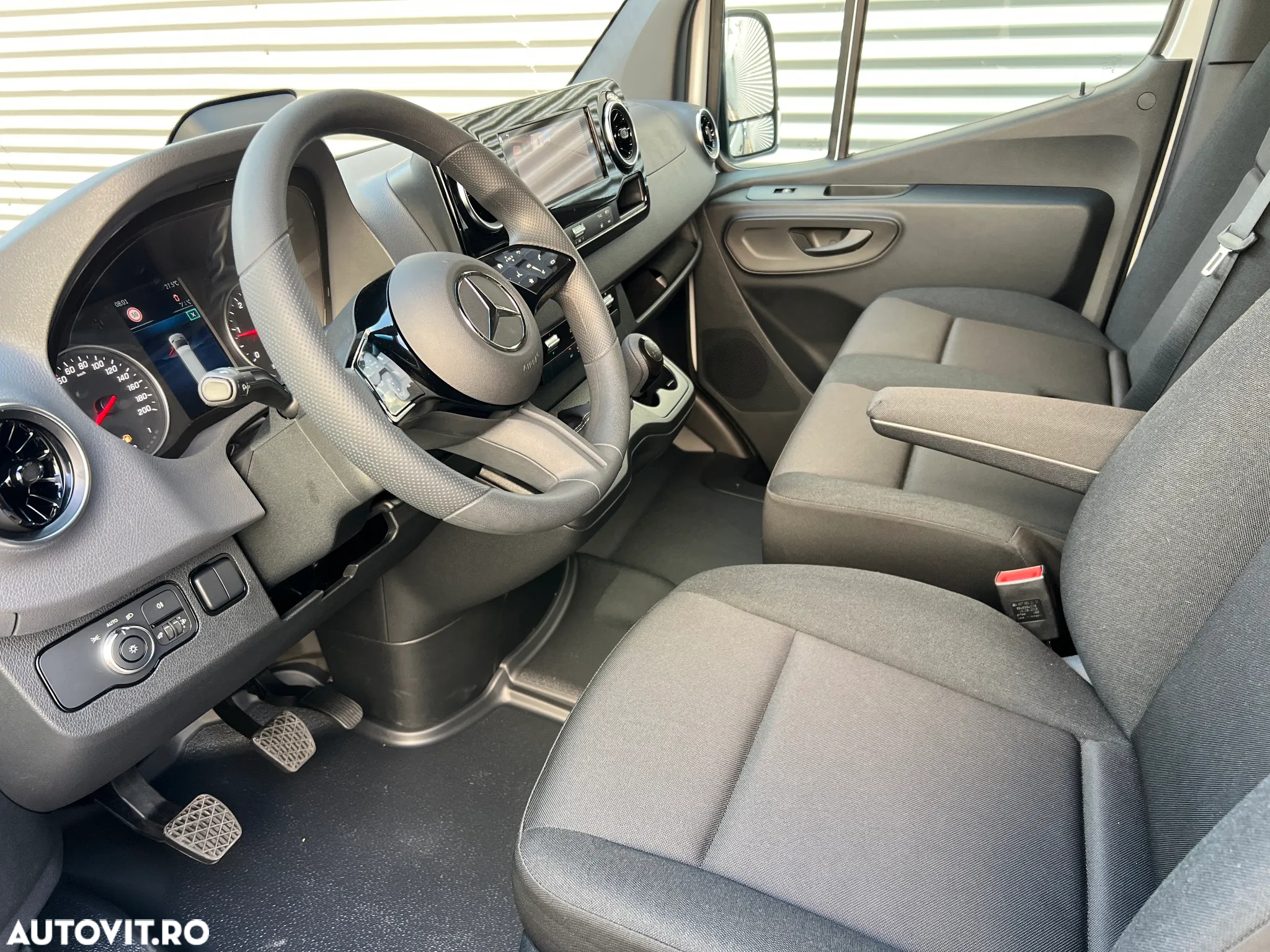 Mercedes-Benz Sprinter 317 CDI - DOKA - Cabina dubla - 6+1 locuri - 4
