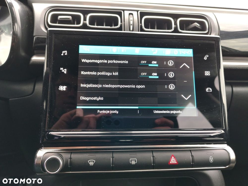 Citroën C3 1.2 PureTech Shine EAT6 - 26
