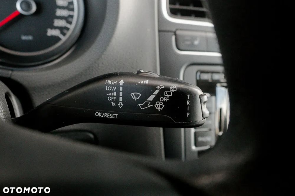 Volkswagen Polo 1.4 16V Highline - 20