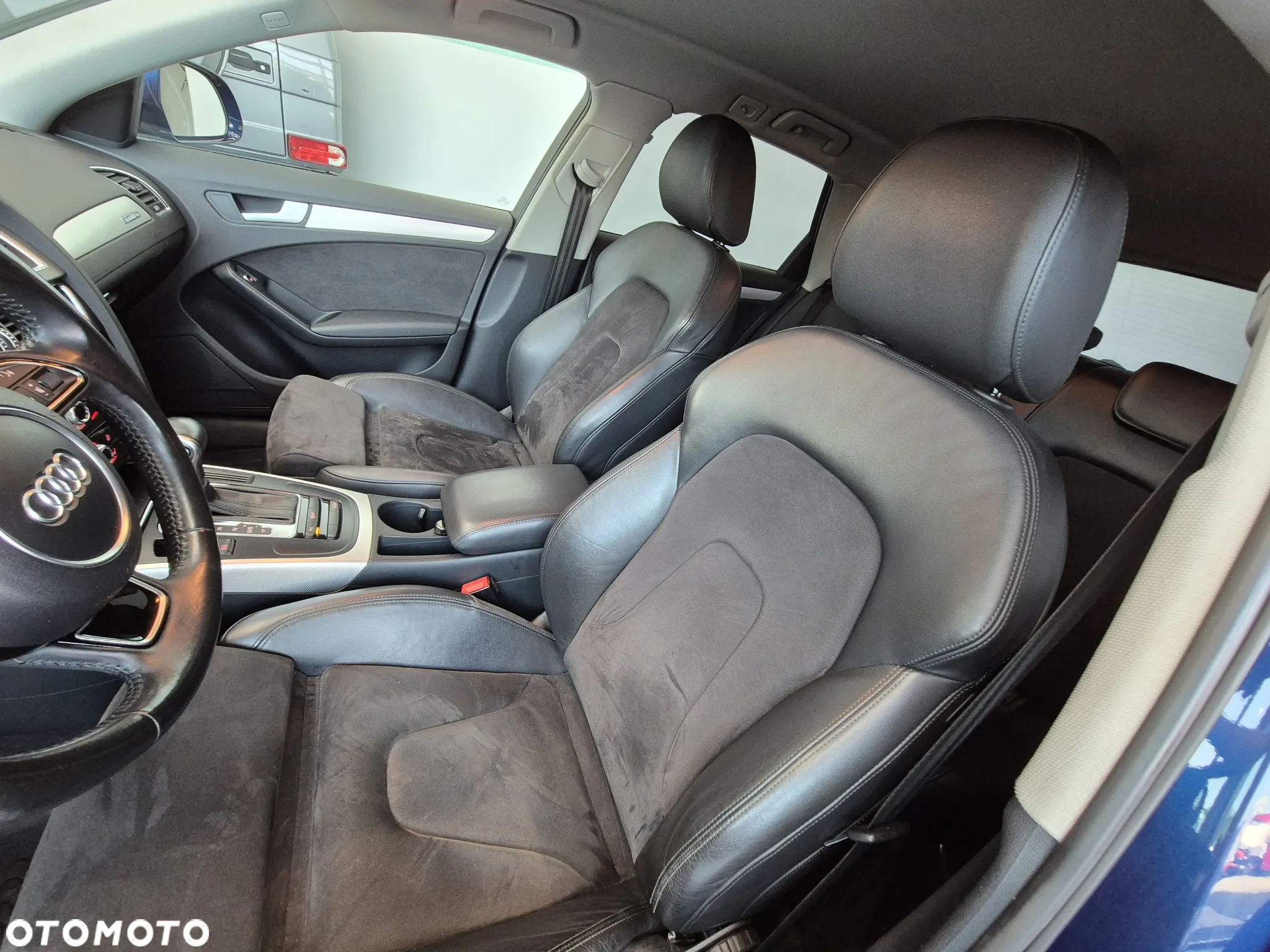 Audi A4 Avant 2.0 TDI DPF quattro S tronic S line Sportpaket - 29