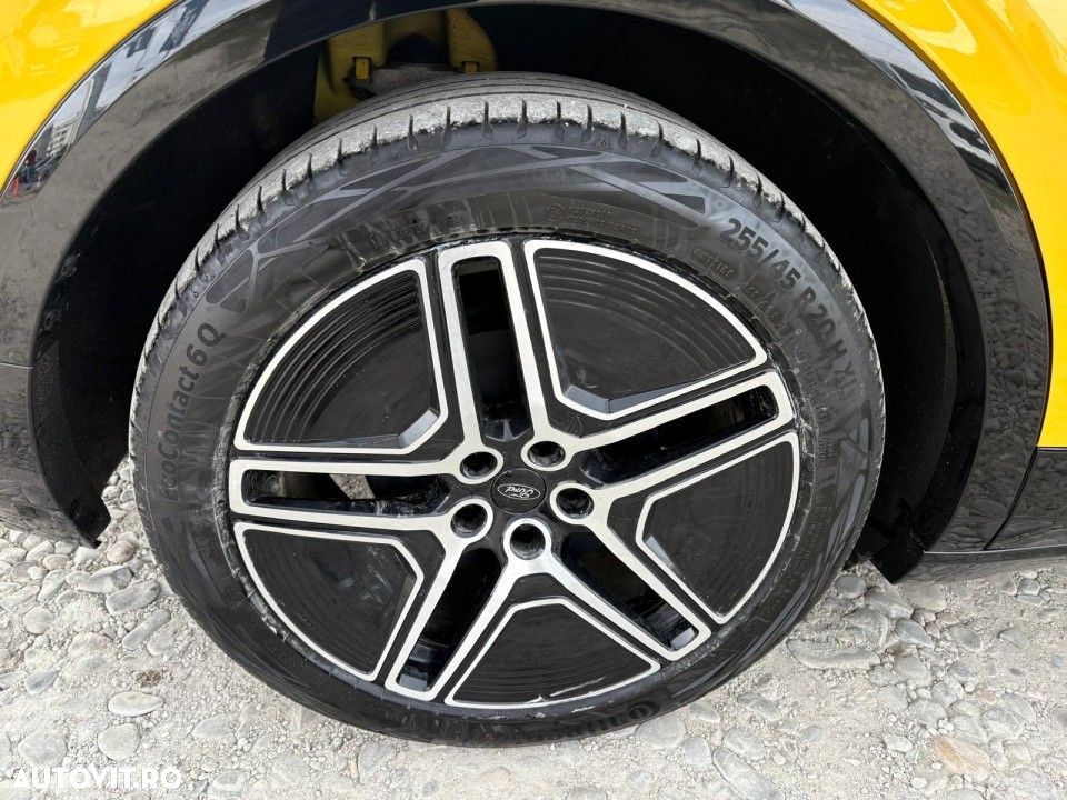 Ford Capri 77 kWh 286 CP RWD Premium - 19