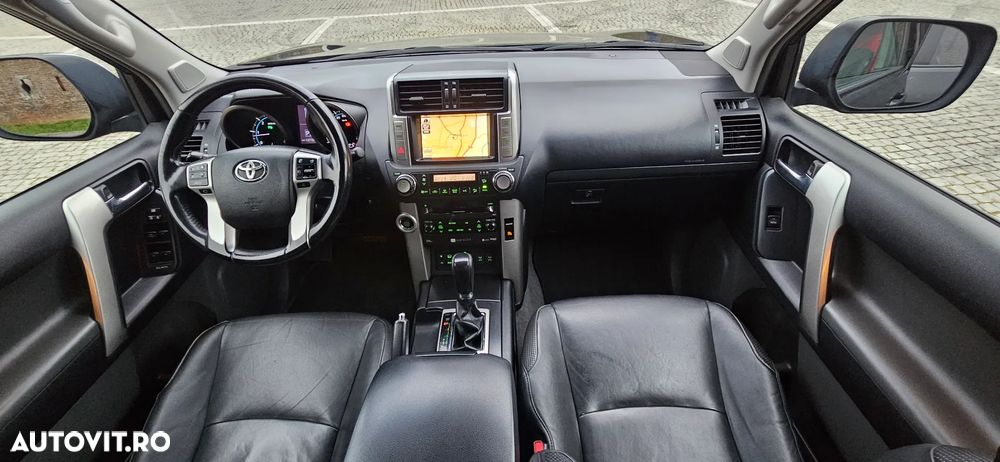 Toyota Land Cruiser 3.0 D-4D Automatik Executive - 7