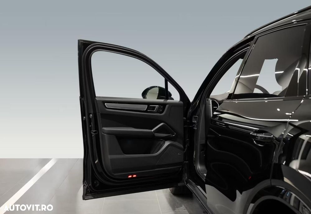 Porsche Cayenne Tiptronic S Platinum Edition - 16