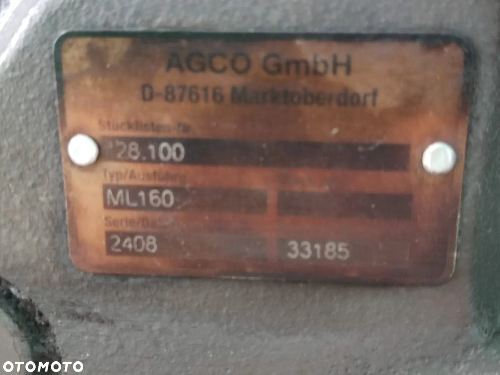 Obudowa skrzyni biegów M718100051020 MASSEY FERGUSON 6480 - 12