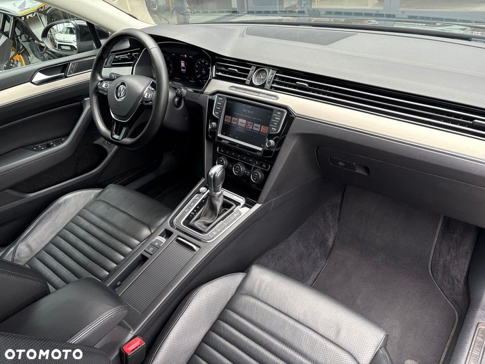 Volkswagen Passat 2.0 TDI Bi-Turbo BMT 4Mot Highline DSG - 16