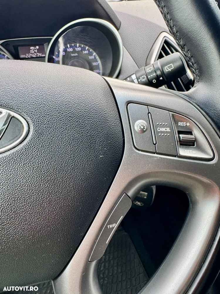 HYUNDAI ix35 2014 — imagine 60