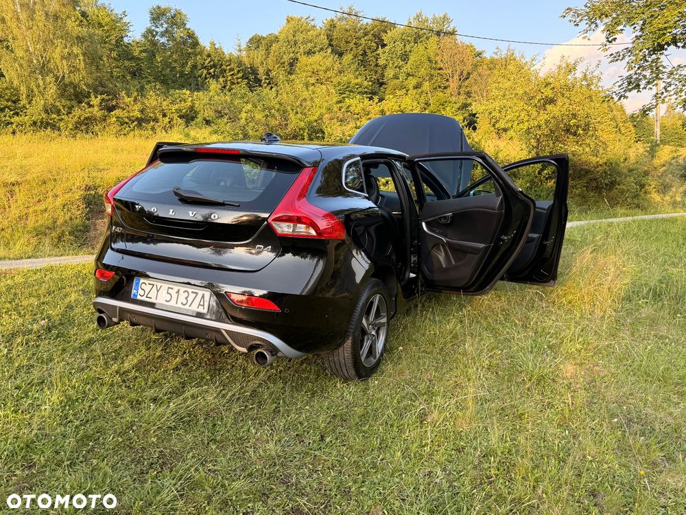 Volvo V40 D4 Drive-E R-Design Momentum - 30