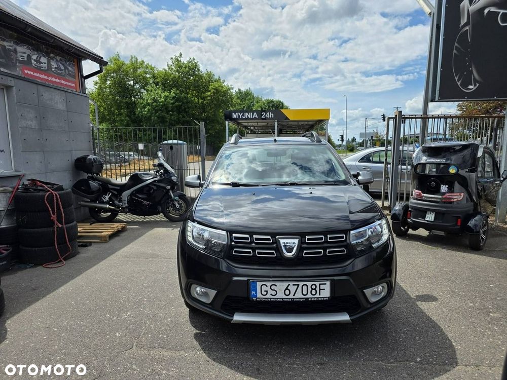 Dacia Sandero Stepway TCe 90 (S&S) Celebration - 2