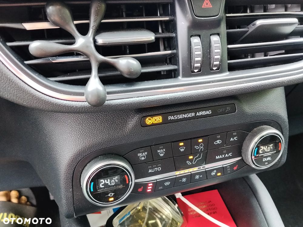 Ford Kuga 1.5 EcoBoost FWD Titanium - 9