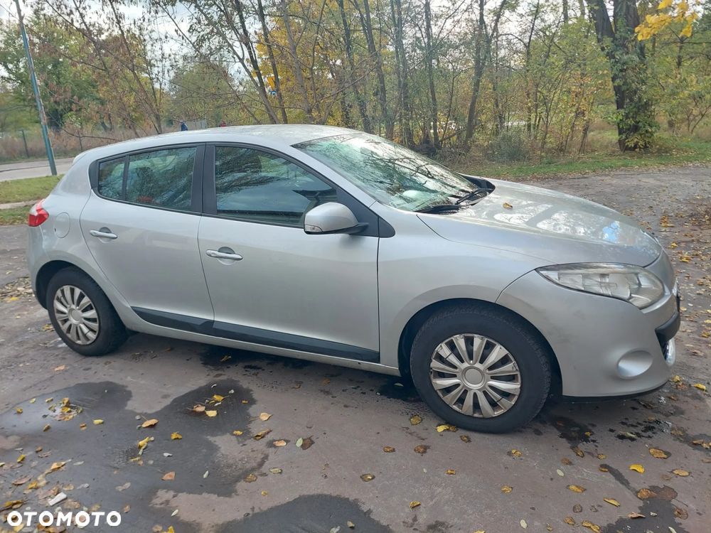 Renault Megane 1.6 16V Exception - 6