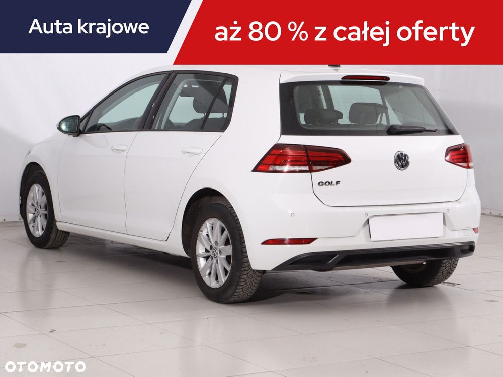 Volkswagen Golf - 6