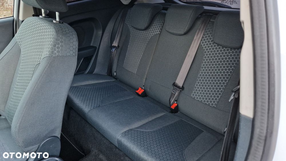 Ford Fiesta 1.6 Ti-VCT Sport - 23