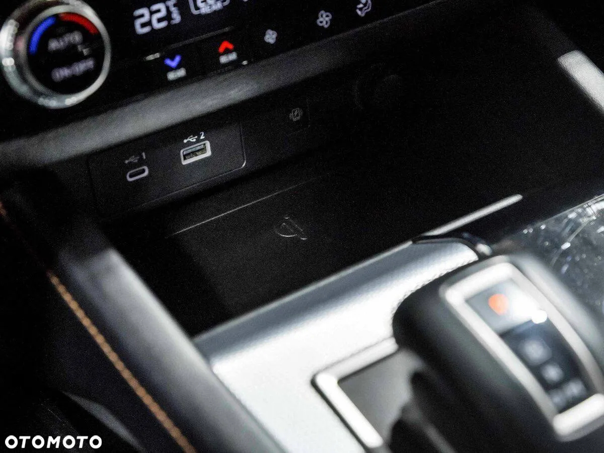 Mitsubishi Outlander - 21