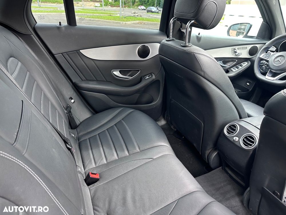 Mercedes-Benz GLC 350 e 4Matic 7G-TRONIC Exclusive - 29