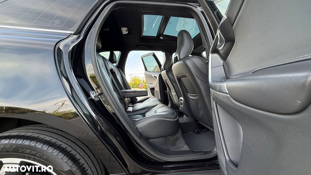 Volvo XC 60 - 8