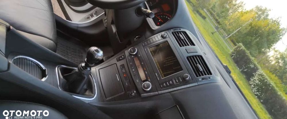 Toyota Avensis - 28