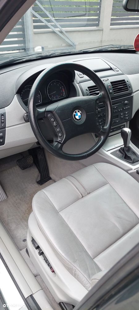 BMW X3 2.5i - 12