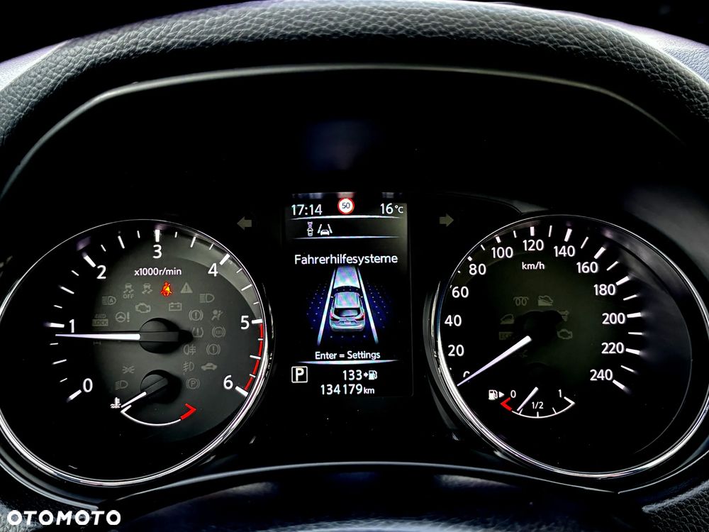 Nissan Qashqai 1.6 DCi Xtronic TEKNA - 21