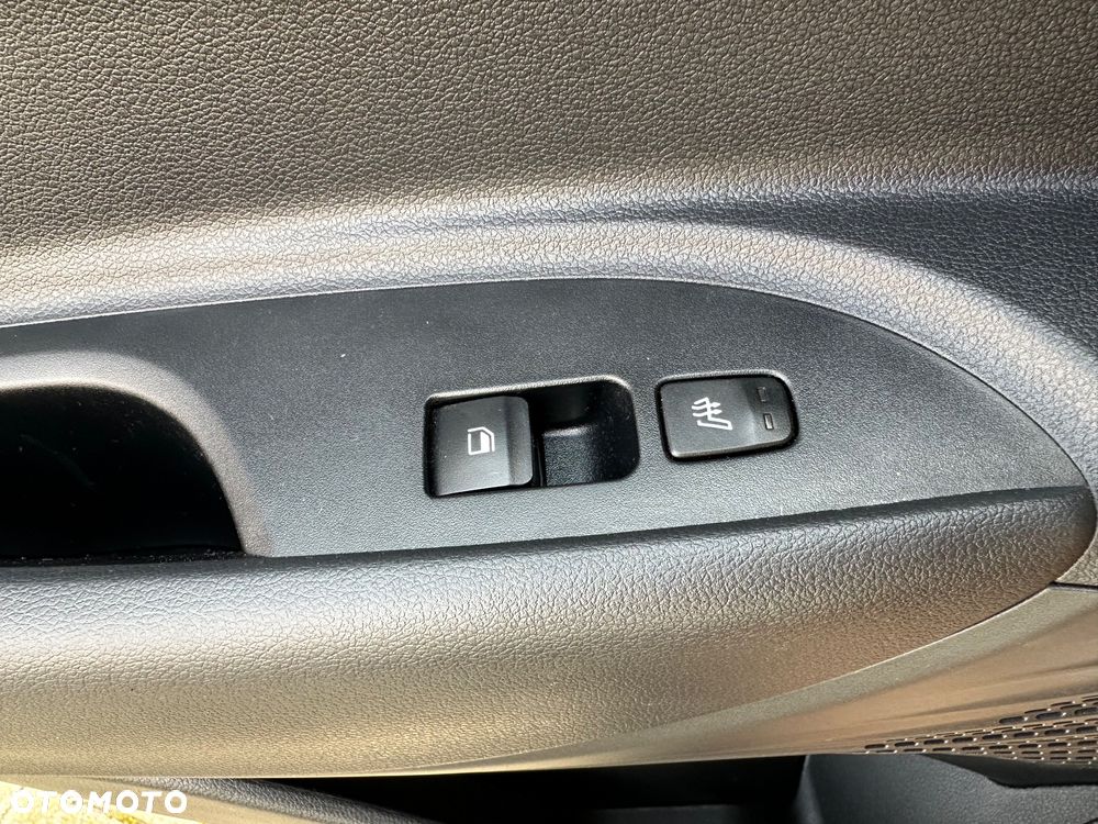 Hyundai i20 - 18