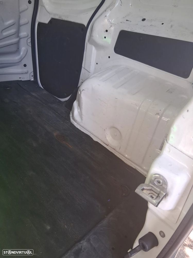 Fiat Fiorino 1.3 M-Jet - 15