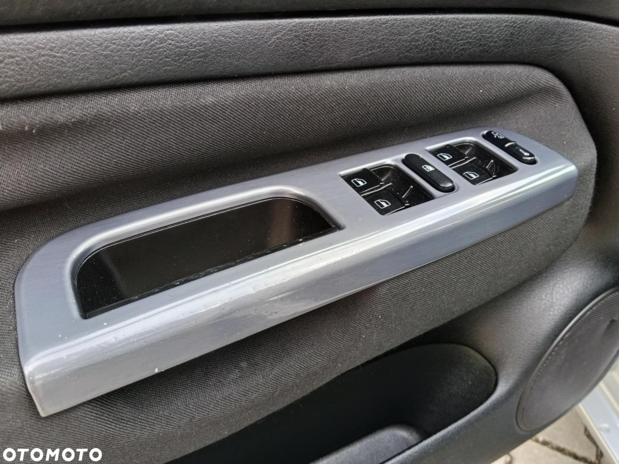 Volkswagen Golf - 24