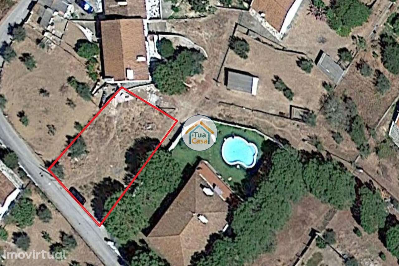 Terreno Urbano com 322 m2, Área de Edificação de 194 m2 em Aldeia da S - Grande imagem: 2/18