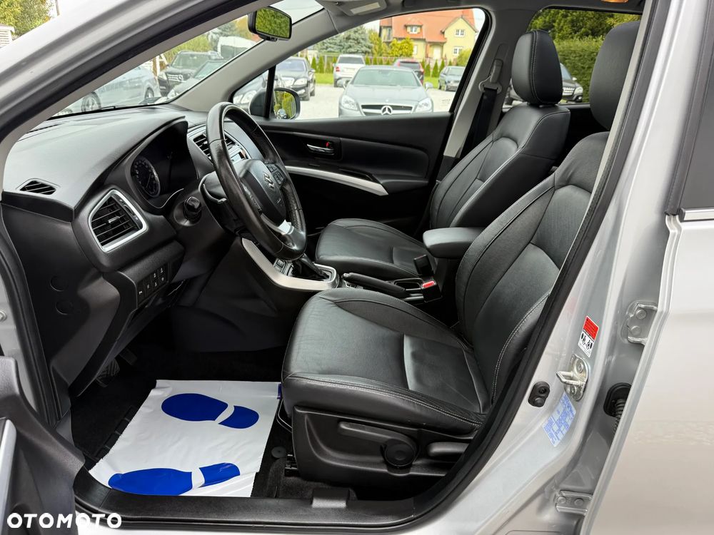 Suzuki SX4 S-Cross 1.4 T Premium 4WD - 21