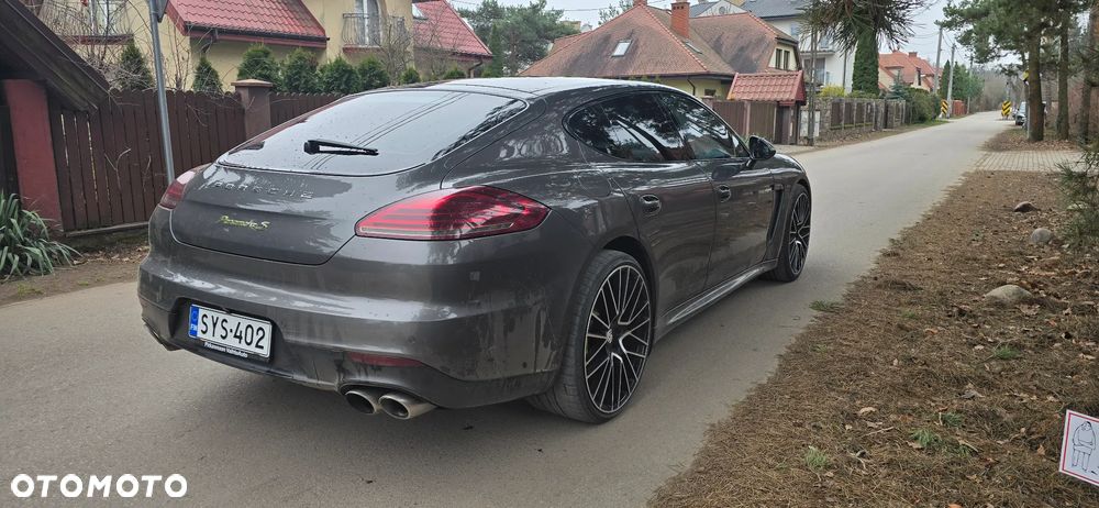 Porsche Panamera 4S PDK - 10
