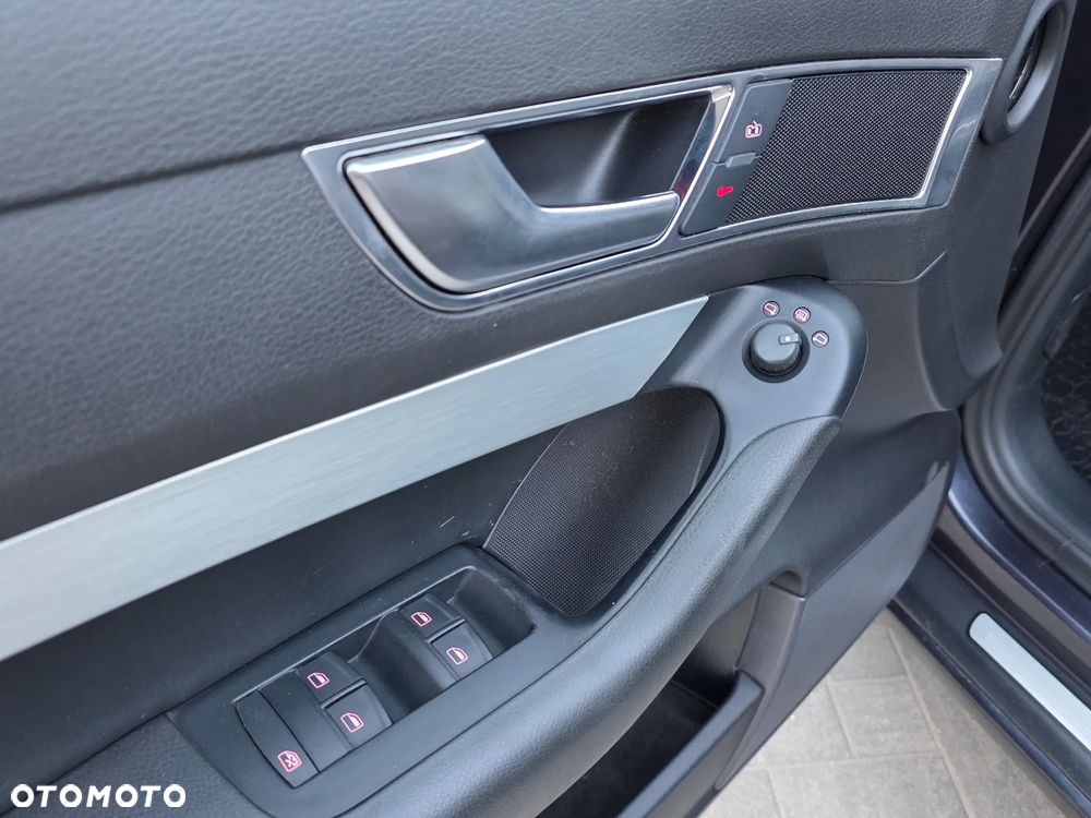 Audi A6 Avant 3.0 TDI DPF quattro tiptronic - 14