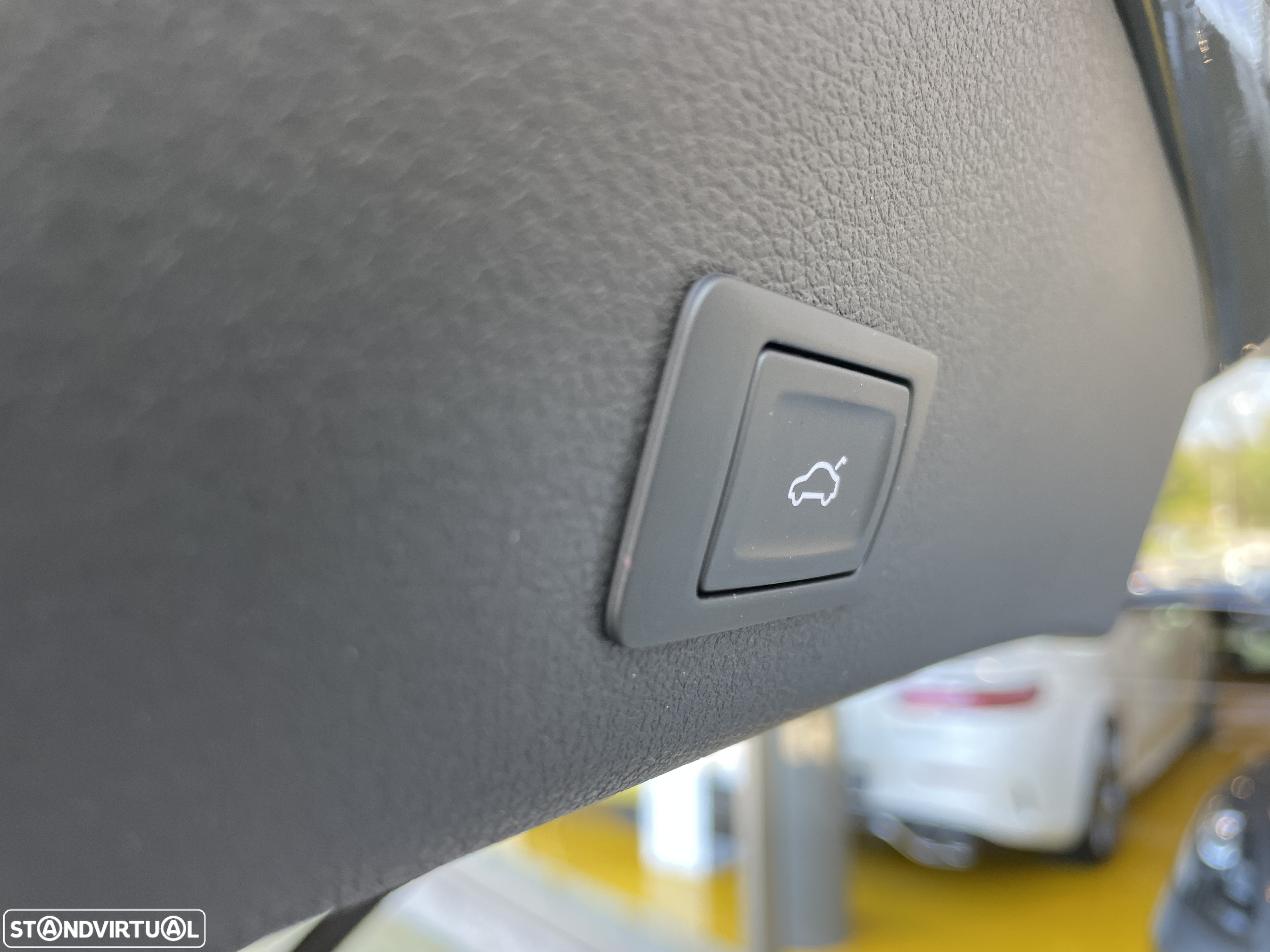 Audi Q8 e-Tron 55 quattro Advanced - 34