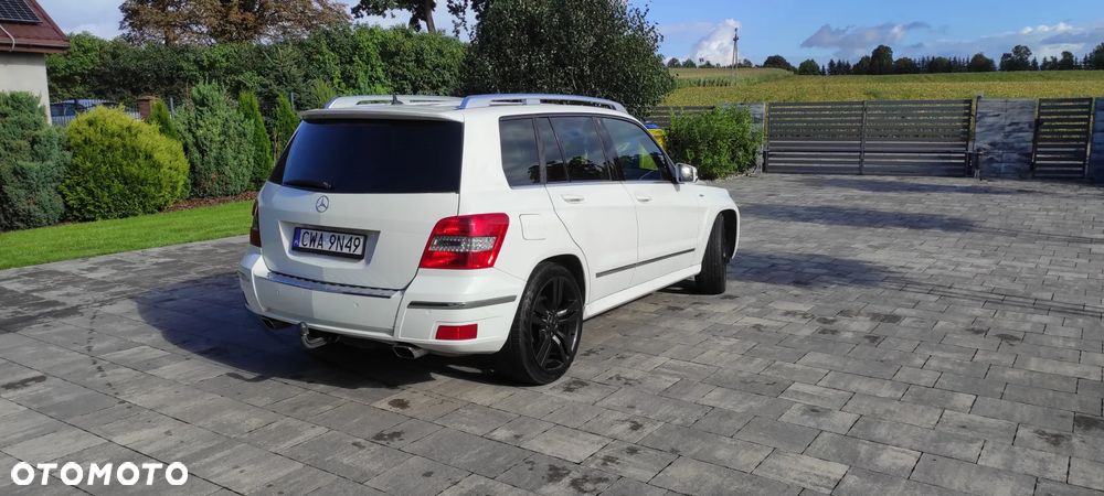 Mercedes-Benz GLK 220 CDI DPF 4Matic BlueEFFICIENCY 7G-TRONIC - 11
