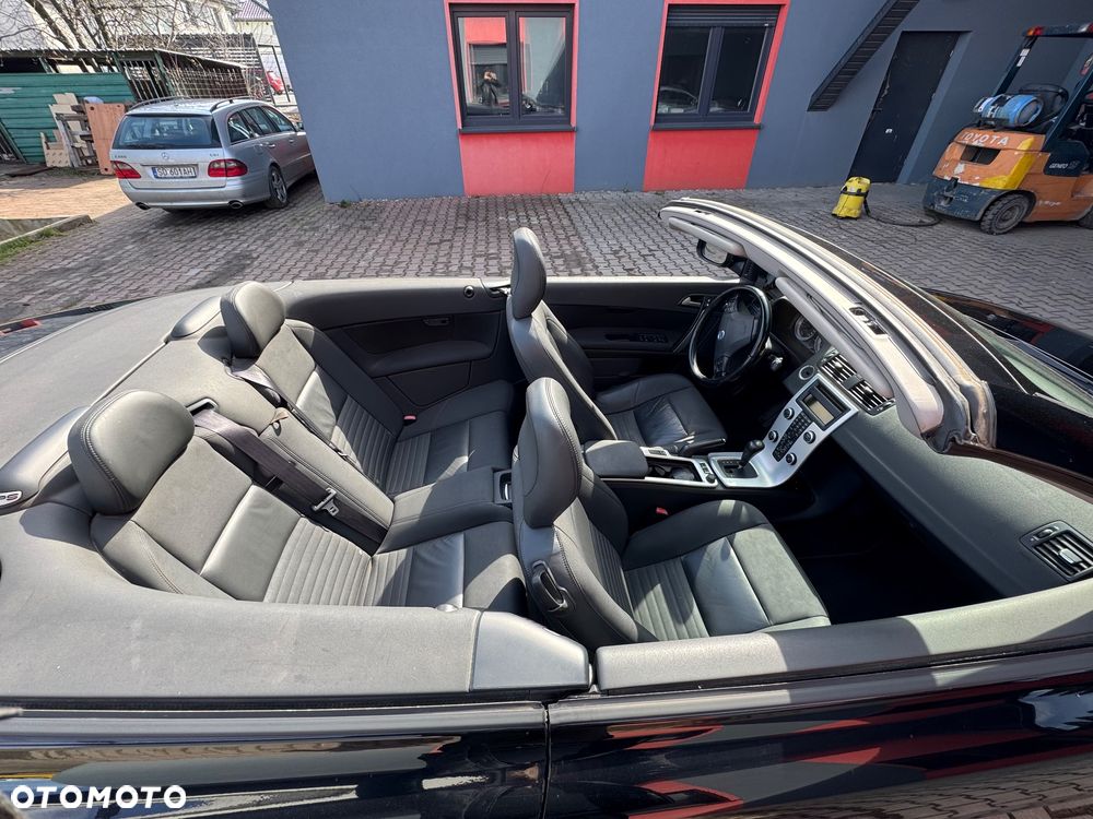 Volvo C70 D3 Momentum - 6