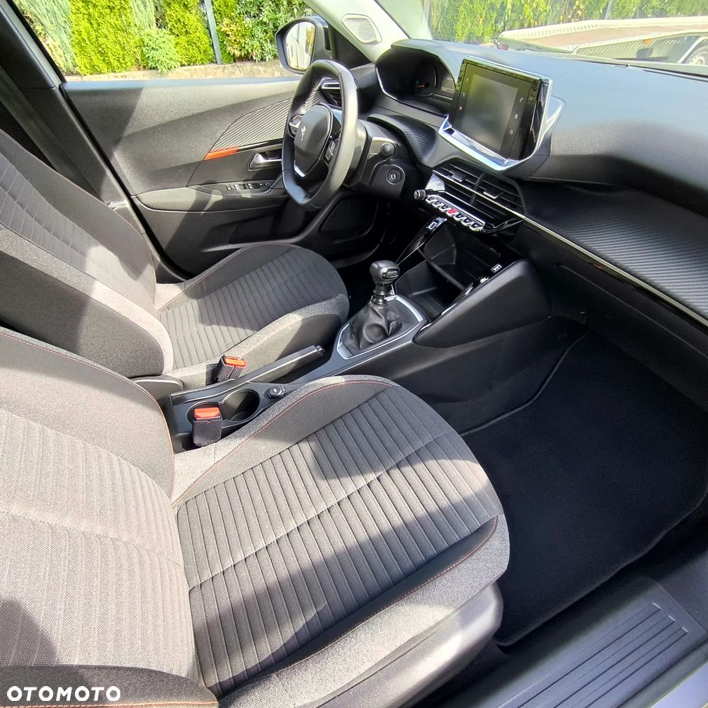 Peugeot 2008 - 18