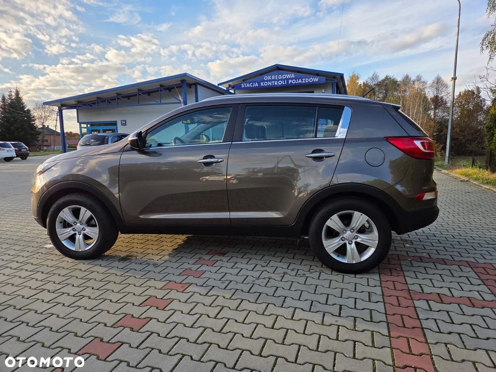 Kia Sportage 2.0 CVVT 2WD Attract - 11