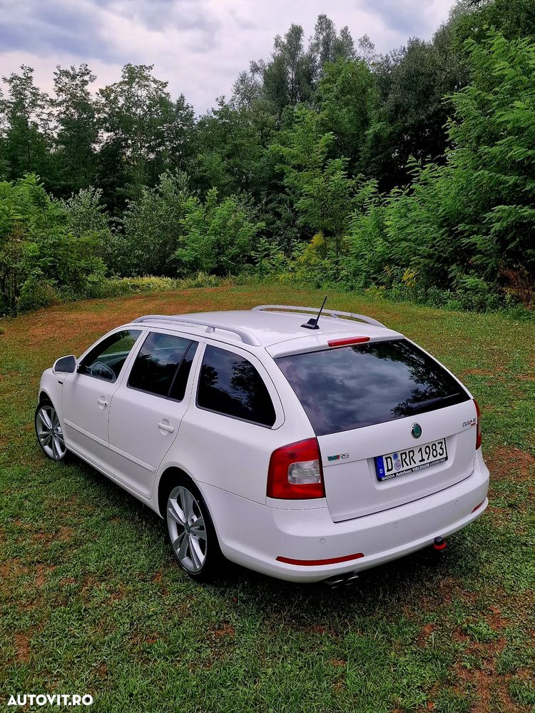 Skoda Octavia 2.0 TDI CR DPF RS - 7