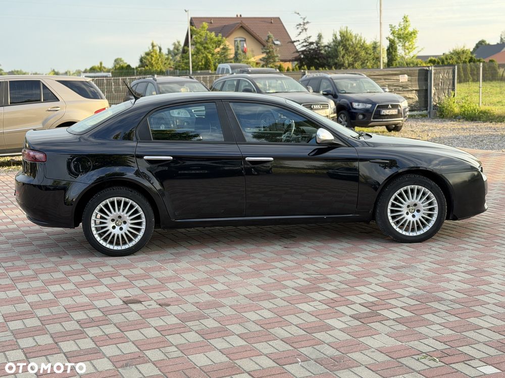 Alfa Romeo 159 - 6