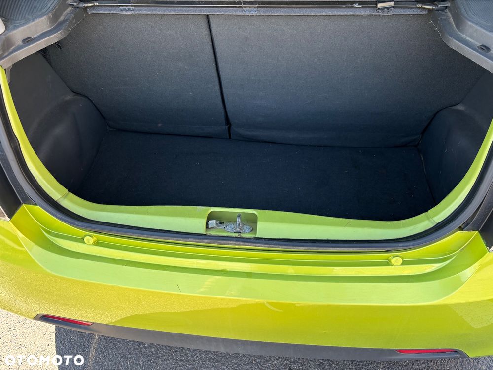 Chevrolet Spark 1.0 Base - 11