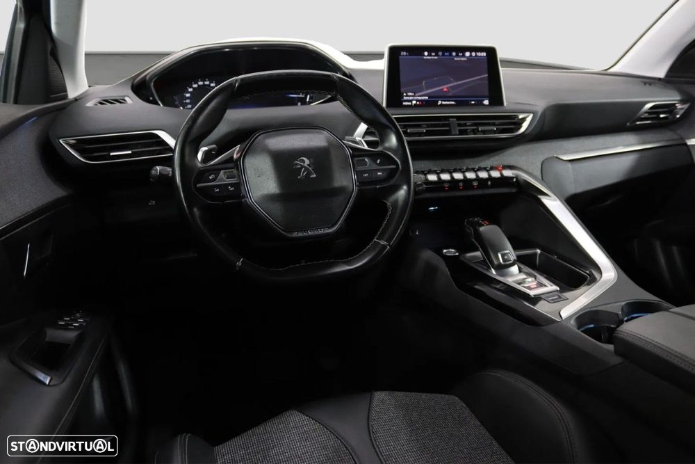 Peugeot 5008 PureTech 130 EAT8 Stop & Start Allure - 4