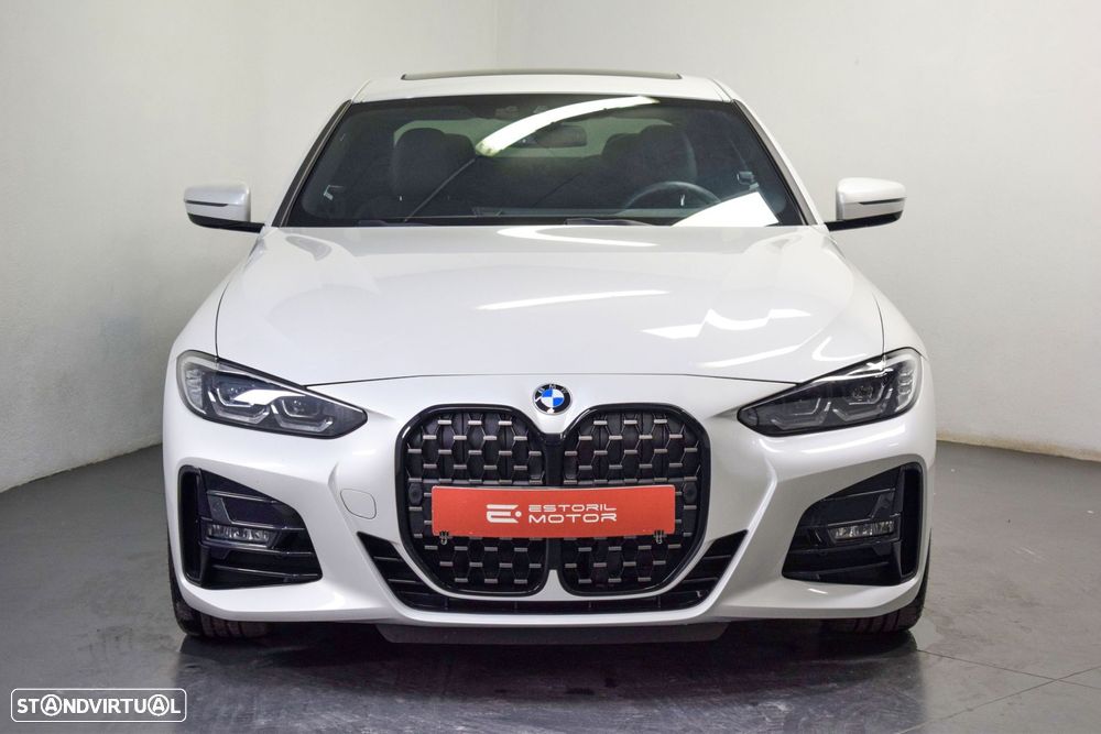 BMW 420 i Pack Desportivo M Auto - 2